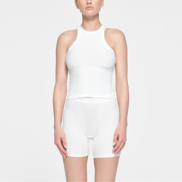 SKIMS Black Ribbed Tank Top - Picture 1 of 6